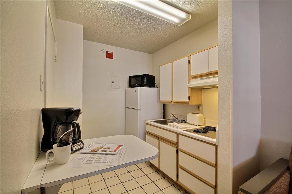 Studio 6-San Antonio, Tx - Medical Center Room photo